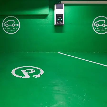 Catalonia Port Hotel