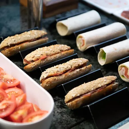 كاتالونيا بورت 4*