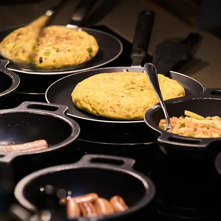 מלון Catalonia Port 4*